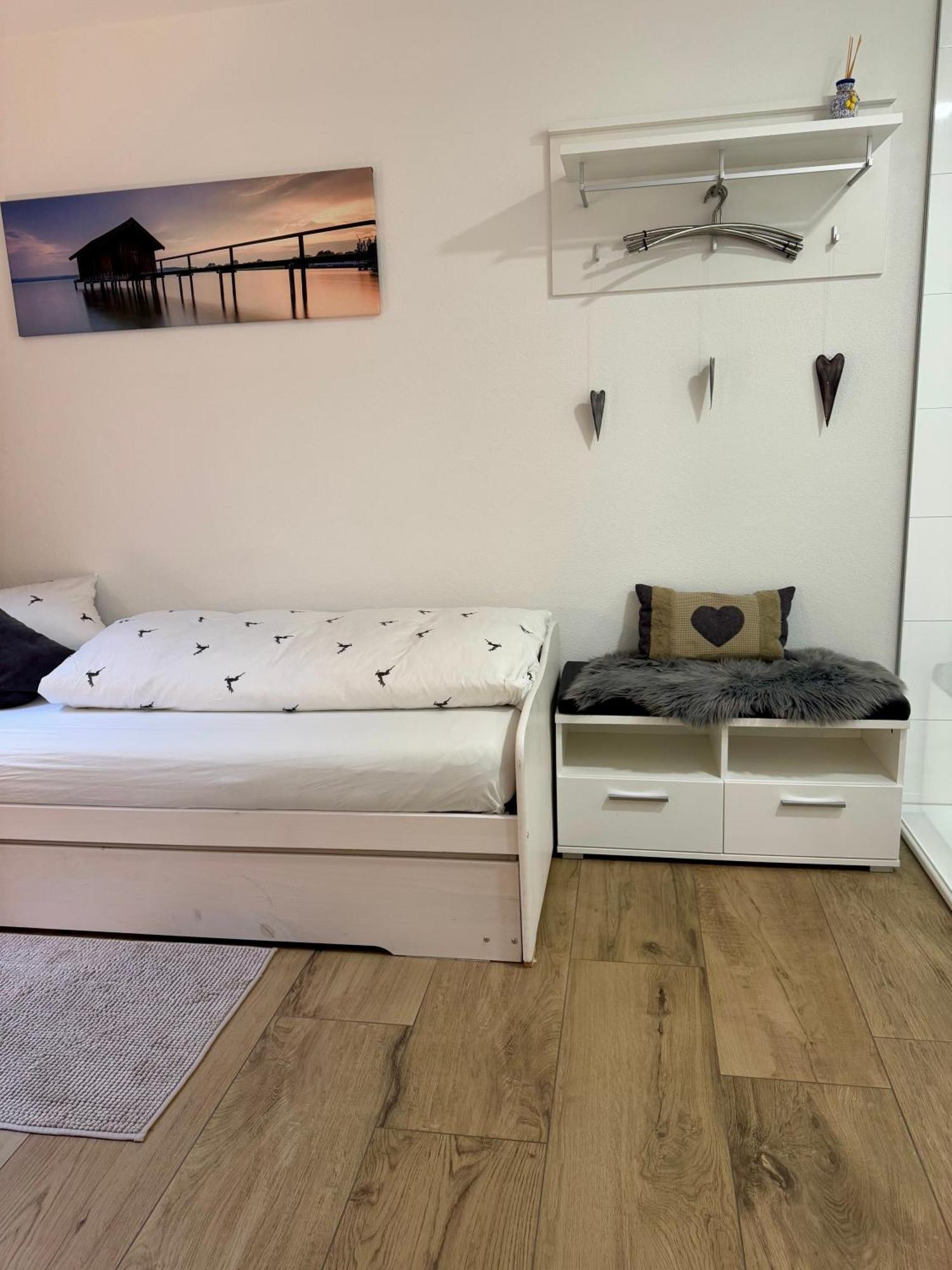 Hirschzimmer & Strandzimmer Homestay Utting am Ammersee